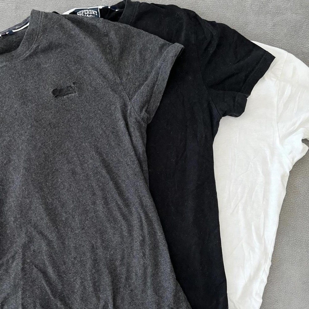 Superdry Men 3 Pack T-Shirts Bundle XL Grey Black White Embroidered Logo